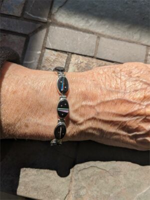 Navajo Link Bracelet with rounded black onyx